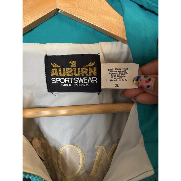 Vintage Blue & Teal Moet Champagne Stakes Nylon Jacket Auburn Sportswear USA XL - Picture 4 of 8